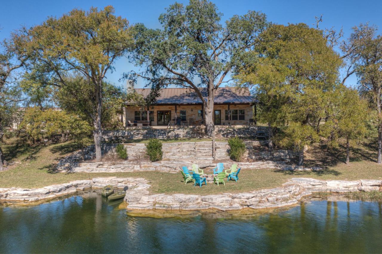 Вілла Ranch Retreat Combo With Stunning Creek View-Fire Pit Фредеріксбург Екстер'єр фото