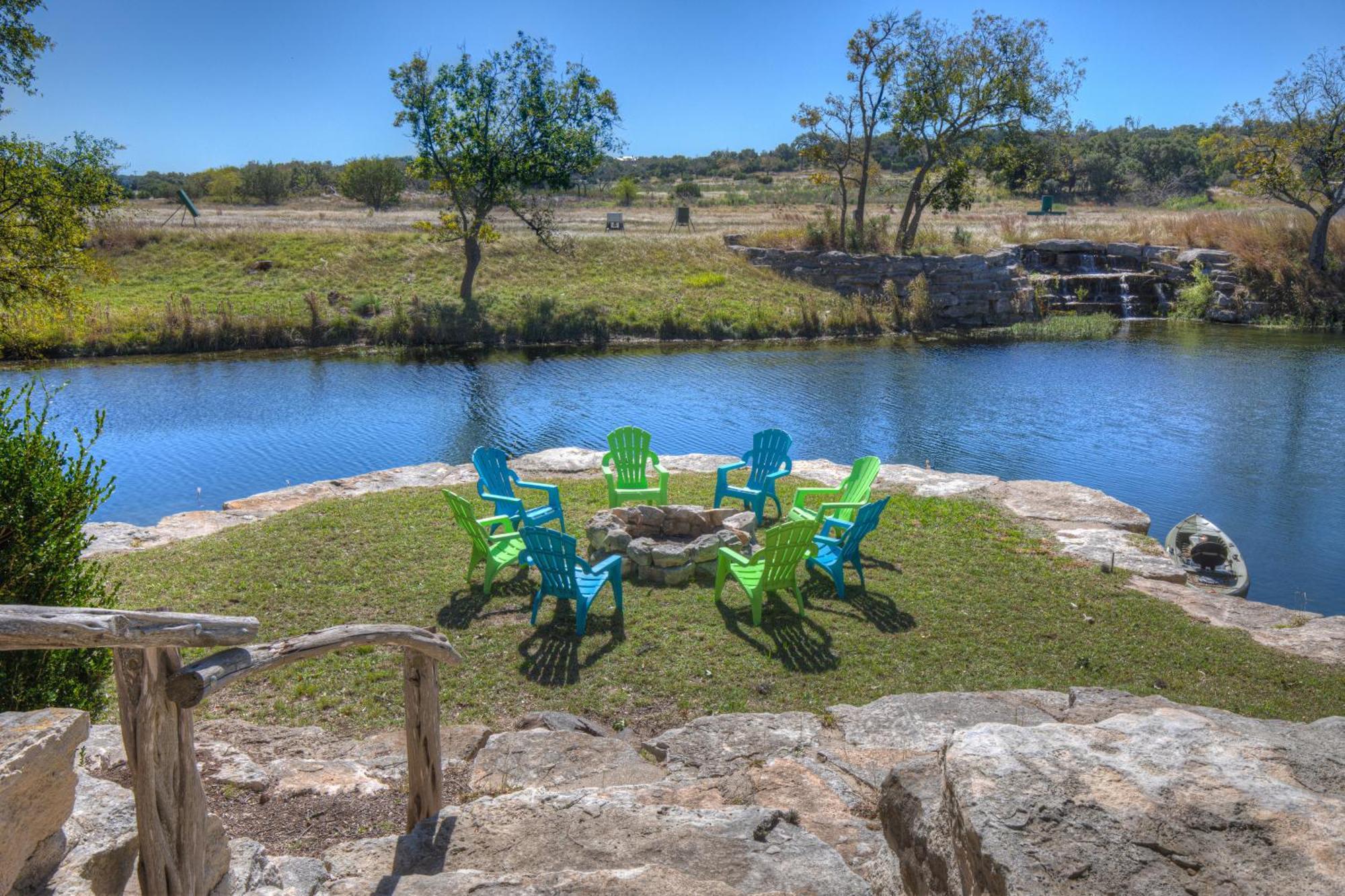 Вілла Ranch Retreat Combo With Stunning Creek View-Fire Pit Фредеріксбург Екстер'єр фото